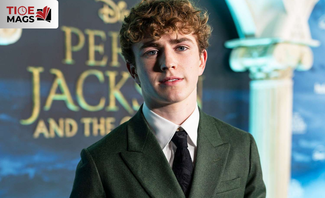 walker scobell walker scobell