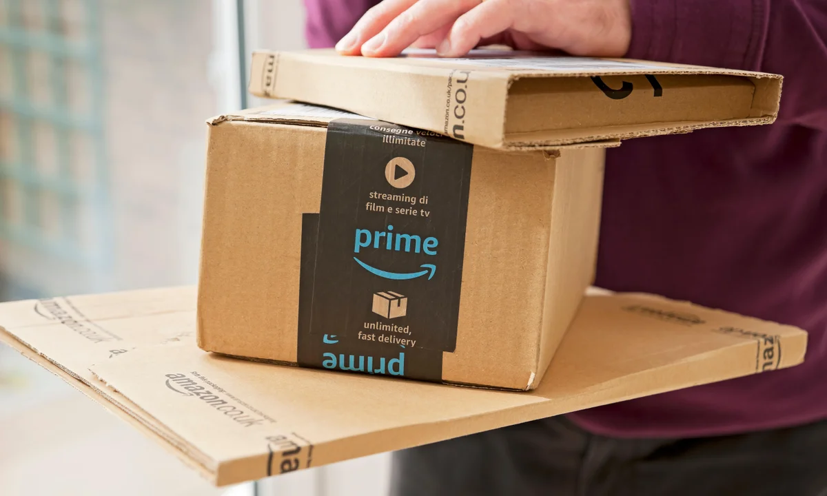 ETarget Limited Explained: Is It Legit, Why You Received a Package, and How to Avoid Scams